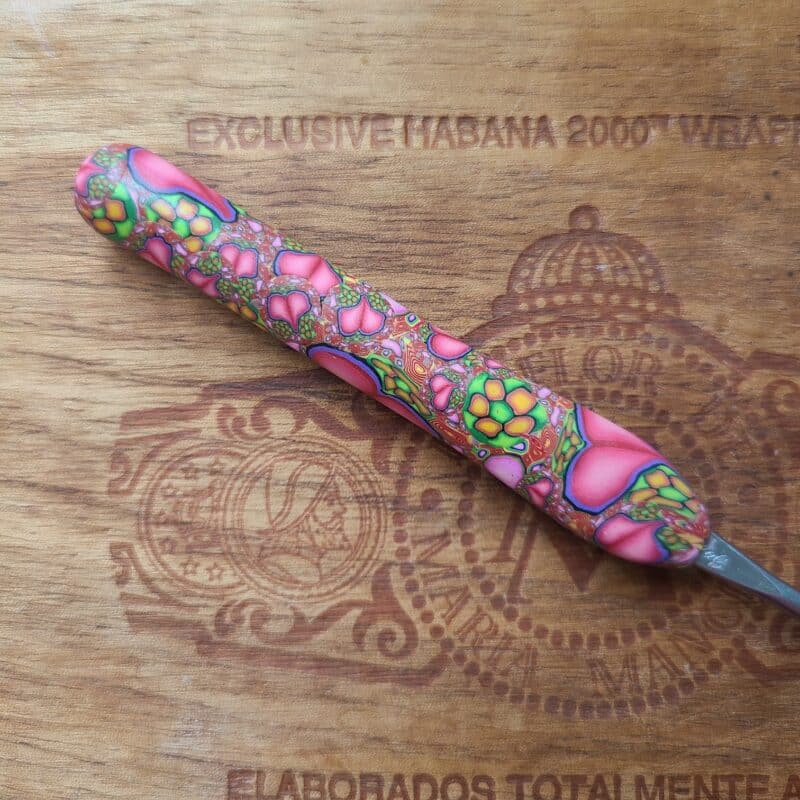 Floral Heart Love Handle Crochet Hook-Bates F